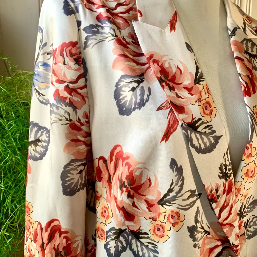 Philosophy Floral Blazer in Red and Gray